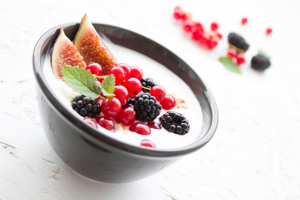 aliment régénérant-fruit-yaourt